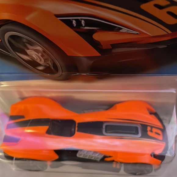 Roadster Bite - Picture 11 of 11